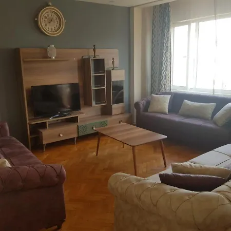Kings World House Apartment